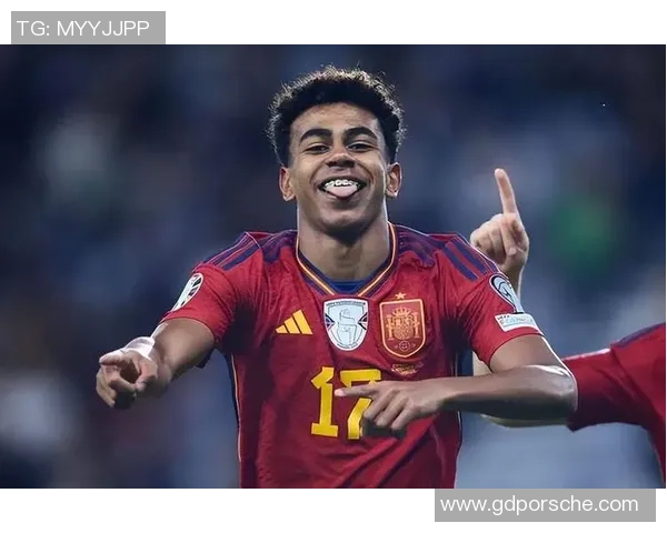 武汉青训足球明星崛起之路探索年轻才俊的成长与未来发展潜力 武汉青训足球明星崛起之路探索年轻才俊的成长与未来发展潜力