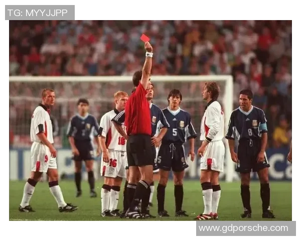 足球明星代言广告背后的故事与影响力揭秘 足球明星代言广告背后的故事与影响力揭秘