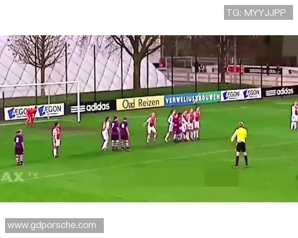 足球明星人形抱枕让你在家也能感受球场激情与偶像的陪伴